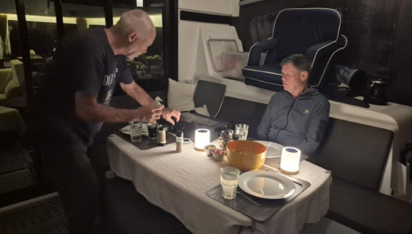 2026 02 07 Verlegen nach Highbourne Marina Anchorage, Saturday Night Fever